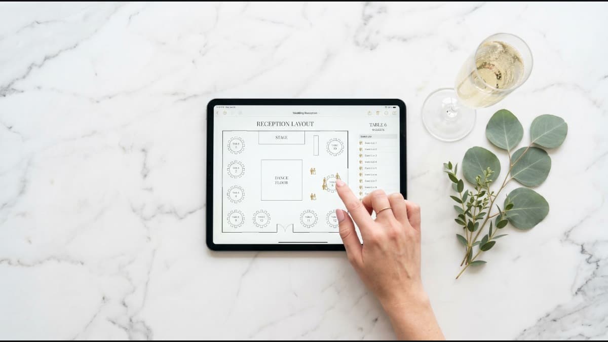 Drag & Drop Wedding Seating Chart Maker